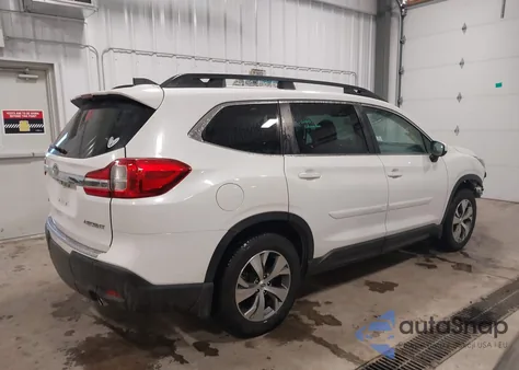2021 Subaru Ascent Premium z USA, uszkodzony, nr VIN 4S4WMAFD9M3441110